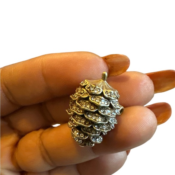 BANANA REPUBLIC BRASS VINTAGE ACORN WITH STONE! - Picture 4 of 9